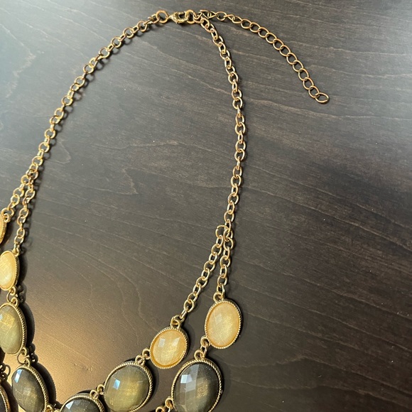Statement Necklace. Gray and White Stones with Gold Tone Chain. - Picture 3 of 4